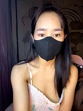 Snapshot of TiNa_04 chatting on November 17, 11:20 pm TiNa 04 online show from November 17, 11:20 pm