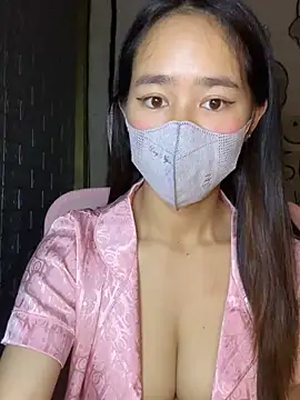 Snapshot of TiNa_04 chatting on September 22, 11:22 pm TiNa 04 online show from September 22, 11:22 pm