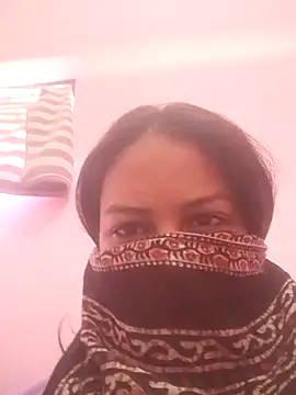 Rani-Rajput18 online show from October 24, 2:32 am