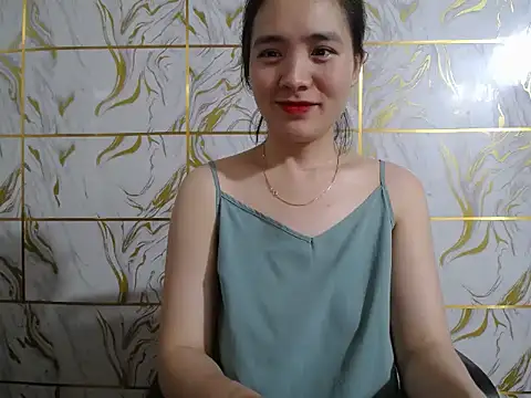 Lyzizi lovely09 online show from May 15, 1:25 am
