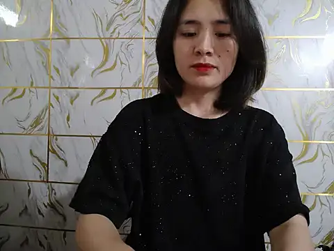Lyzizi lovely09 online show from May 27, 1:57 am