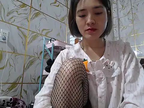 Snapshot of Lyzizi_lovely09 chatting on November 25, 1:39 am Lyzizi lovely09 online show from November 25, 1:39 am