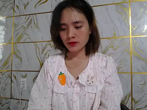 Snapshot of Lyzizi_lovely09 chatting on November 17, 3:32 am Lyzizi lovely09 online show from November 17, 3:32 am