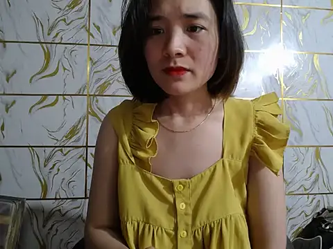 Lyzizi lovely09 online show from May 2, 6:51 am