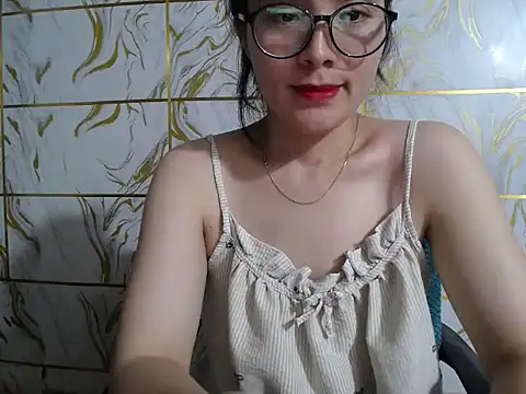 Lyzizi lovely09 online show from June 20, 2:11 pm