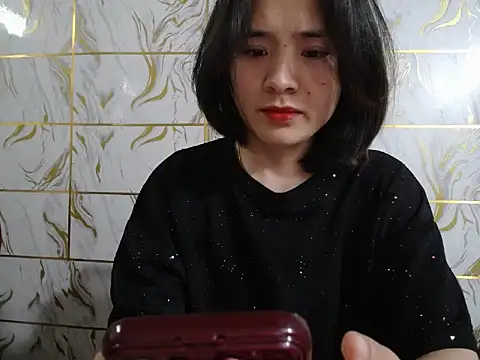 Lyzizi lovely09 online show from May 27, 1:48 am