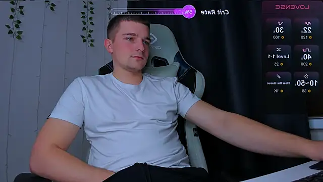 Snapshot of Your_Claddagh chatting on November 3, 5:49 pm Your Claddagh online show from November 3, 5:49 pm