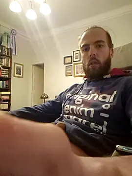 Snapshot of MrBig303 chatting on October 28, 5:01 pm MrBig303 online show from October 28, 5:01 pm