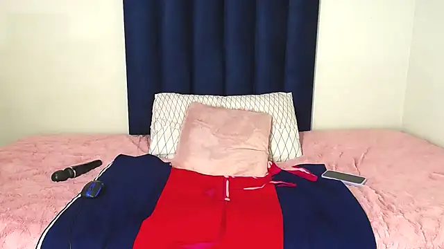 Pinkdollyg online show from April 14, 4:50 am