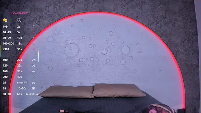 ReinaChloe online show from January 7, 4:23 pm