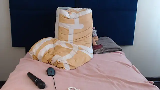 Sexy-Momo online show from September 26, 9:16 am