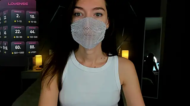 Snapshot of take_me_to_moon chatting on November 27, 1:39 am take me to moon online show from November 27, 1:39 am