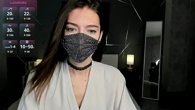 Snapshot of take_me_to_moon chatting on December 4, 1:37 am take me to moon online show from December 4, 1:37 am