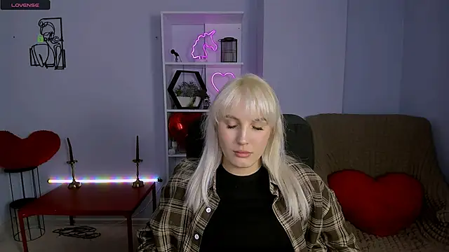 marta smith online show from November 16, 8:35 pm