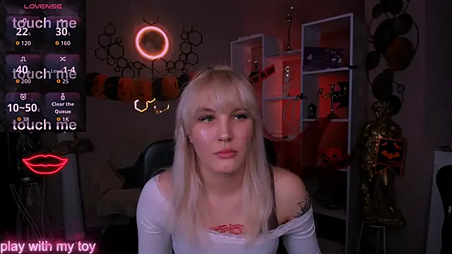 marta smith online show from October 27, 8:10 pm