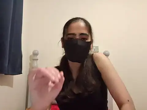 BobtailFormal online show from December 21, 8:42 pm