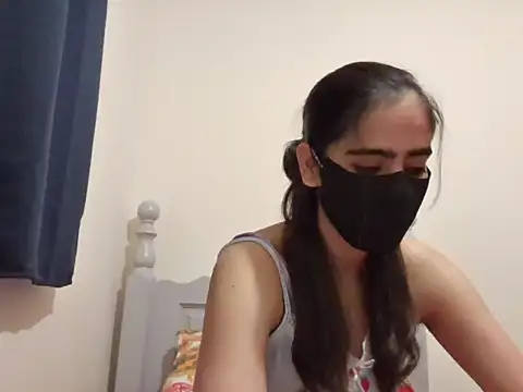 BobtailFormal online show from December 22, 9:20 am