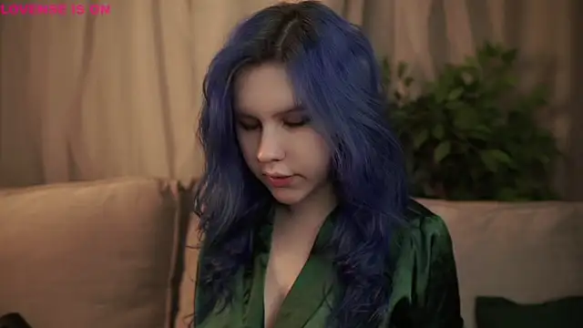 Snapshot of ElizSpieth chatting on February 11, 1:27 am ElizSpieth online show from February 11, 1:27 am