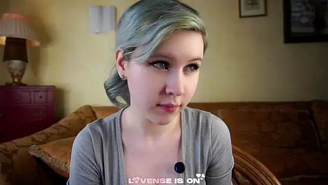Snapshot of ElizSpieth chatting on June 20, 2:38 am ElizSpieth online show from June 20, 2:38 am