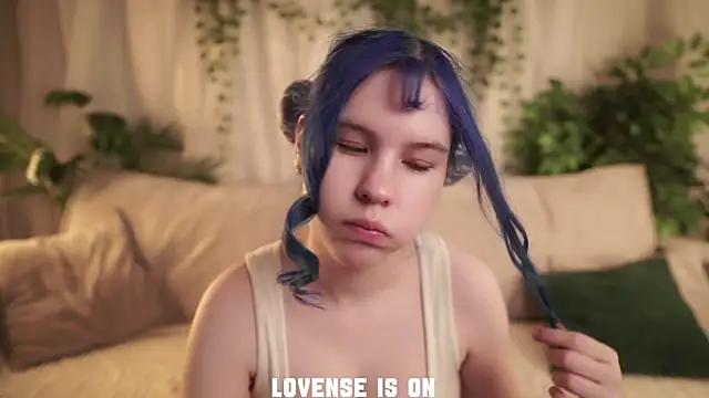 Snapshot of ElizSpieth chatting on December 19, 1:31 am ElizSpieth online show from December 19, 1:31 am