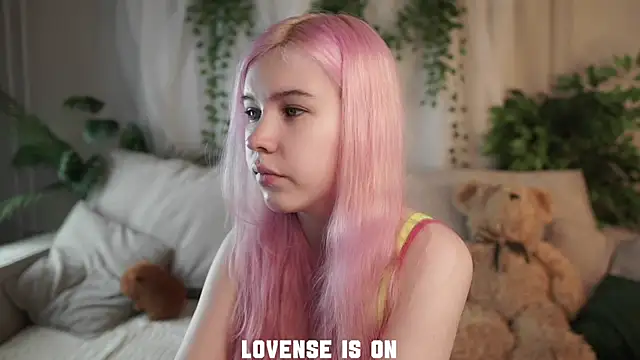 ElizSpieth online show from December 1, 1:28 am