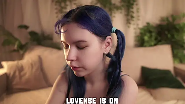 Snapshot of ElizSpieth chatting on December 20, 1:19 am ElizSpieth online show from December 20, 1:19 am