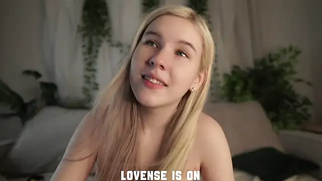 ElizSpieth online show from November 23, 1:54 pm