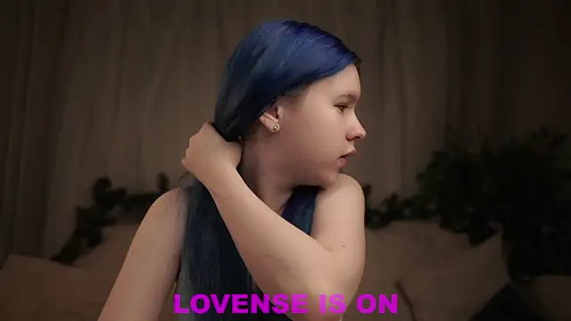 Snapshot of ElizSpieth chatting on January 13, 1:09 am ElizSpieth online show from January 13, 1:09 am