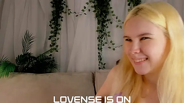 ElizSpieth online show from October 28, 2:01 am