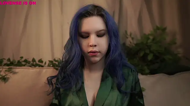 Snapshot of ElizSpieth chatting on February 12, 1:38 am ElizSpieth online show from February 12, 1:38 am