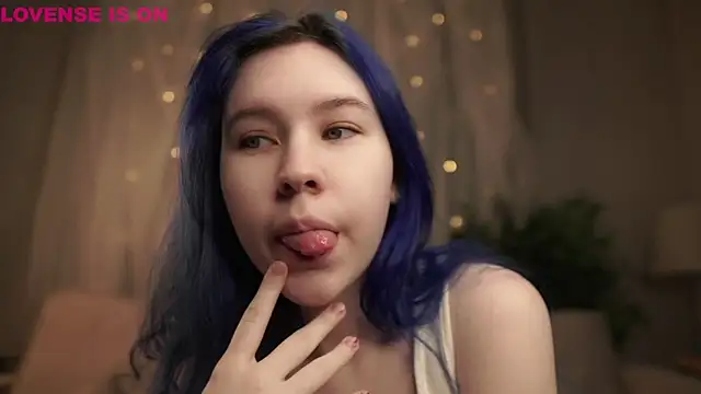 Snapshot of ElizSpieth chatting on February 5, 1:12 am ElizSpieth online show from February 5, 1:12 am