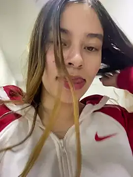 CharlotteBrownn  online show from February 27, 3:40 am