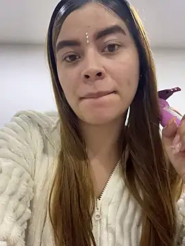 CharlotteBrownn  online show from October 22, 3:28 am