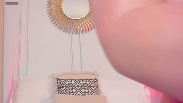Snapshot of CharlotteBrownn_ chatting on July 4, 12:50 am CharlotteBrownn online show from July 4, 12:50 am