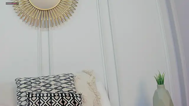 Snapshot of CharlotteBrownn_ chatting on June 14, 2:19 am CharlotteBrownn online show from June 14, 2:19 am