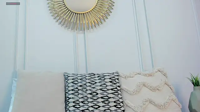 Snapshot of CharlotteBrownn_ chatting on June 19, 12:49 am CharlotteBrownn online show from June 19, 12:49 am