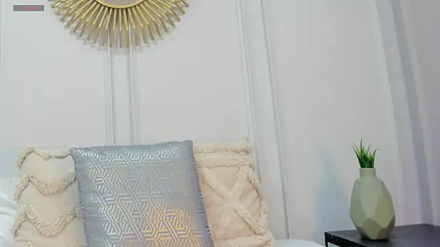 CharlotteBrownn  online show from June 3, 12:55 am