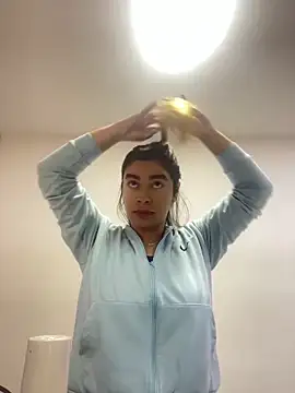 CharlotteBrownn  online show from March 4, 9:22 pm