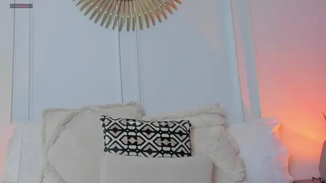 Snapshot of CharlotteBrownn_ chatting on July 9, 2:01 am CharlotteBrownn online show from July 9, 2:01 am