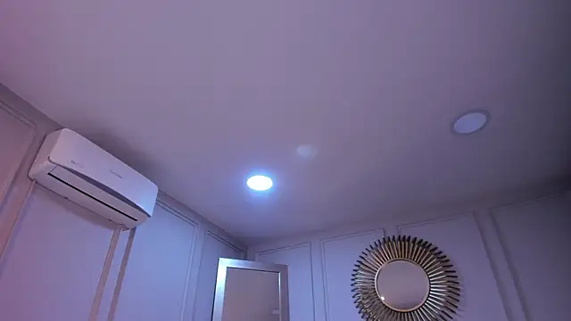 CharlotteBrownn  online show from December 21, 4:36 am