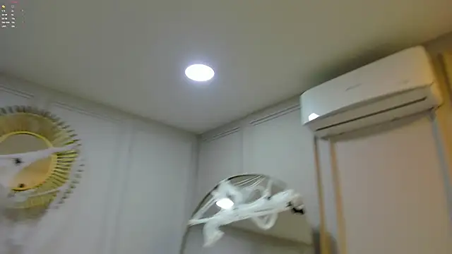 CharlotteBrownn  online show from October 31, 3:14 am