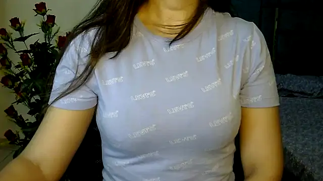 Snapshot of Rumi_cute chatting on June 18, 4:12 pm Rumi cute online show from June 18, 4:12 pm