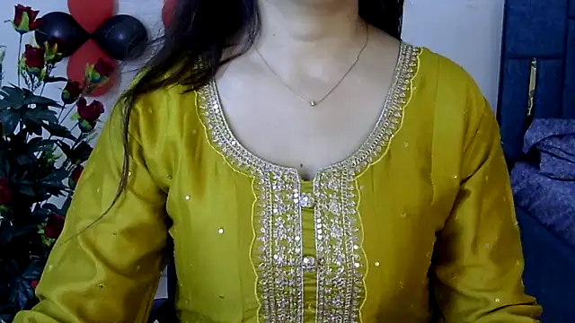 Snapshot of Rumi_cute chatting on July 16, 4:26 pm Rumi cute online show from July 16, 4:26 pm