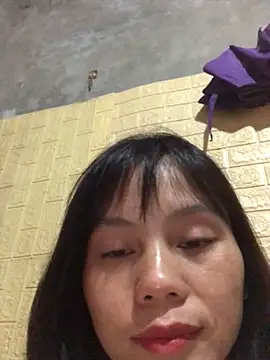 Snapshot of QuingLin chatting on October 1, 3:16 pm QuingLin online show from October 1, 3:16 pm
