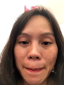 Snapshot of QuingLin chatting on September 26, 11:28 am QuingLin online show from September 26, 11:28 am
