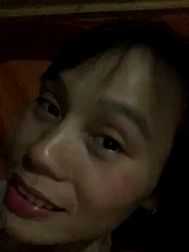 Snapshot of QuingLin chatting on October 3, 1:34 pm QuingLin online show from October 3, 1:34 pm