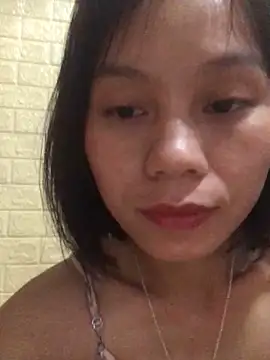 Snapshot of QuingLin chatting on September 18, 5:43 am QuingLin online show from September 18, 5:43 am