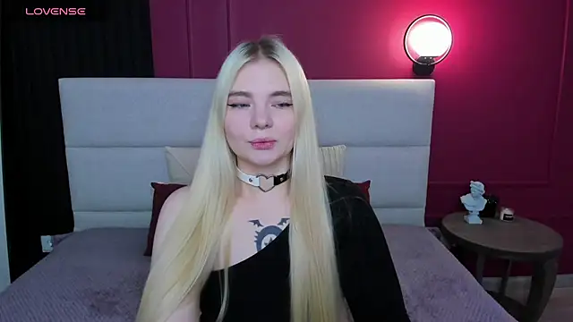 RuthBryant online show from November 18, 12:37 am