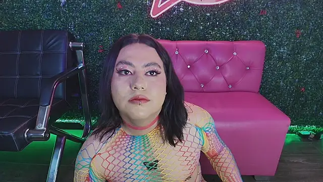 Snapshot of Kink__Angell chatting on October 3, 1:01 pm Kink Angell online show from October 3, 1:01 pm