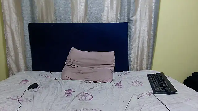 KinkyTrans23 online show from January 6, 8:24 pm